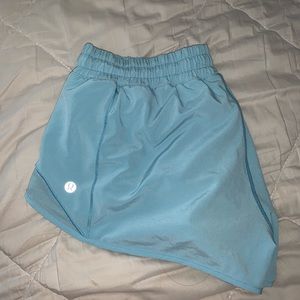 sky blue lulu lemon aloha shorts 2.5”